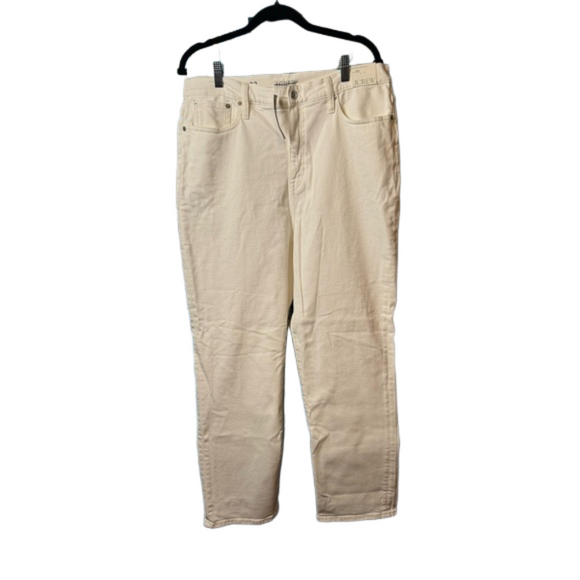 J. Crew Classic Straight Jean in White. Size 32 - Picture 5 of 5